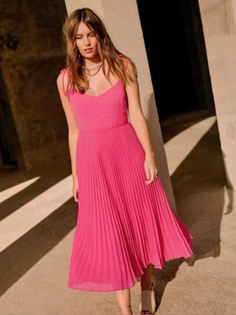 Sézane Nissa Pleated Midi Dress in Hot Pink | FR 38 / US 6 - Picture 2 of 9